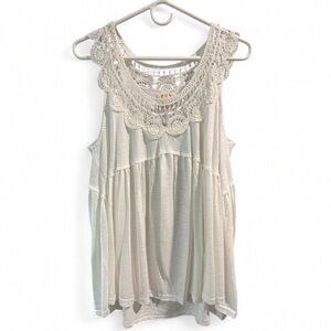 POL Women's White Lace Accent Blouse